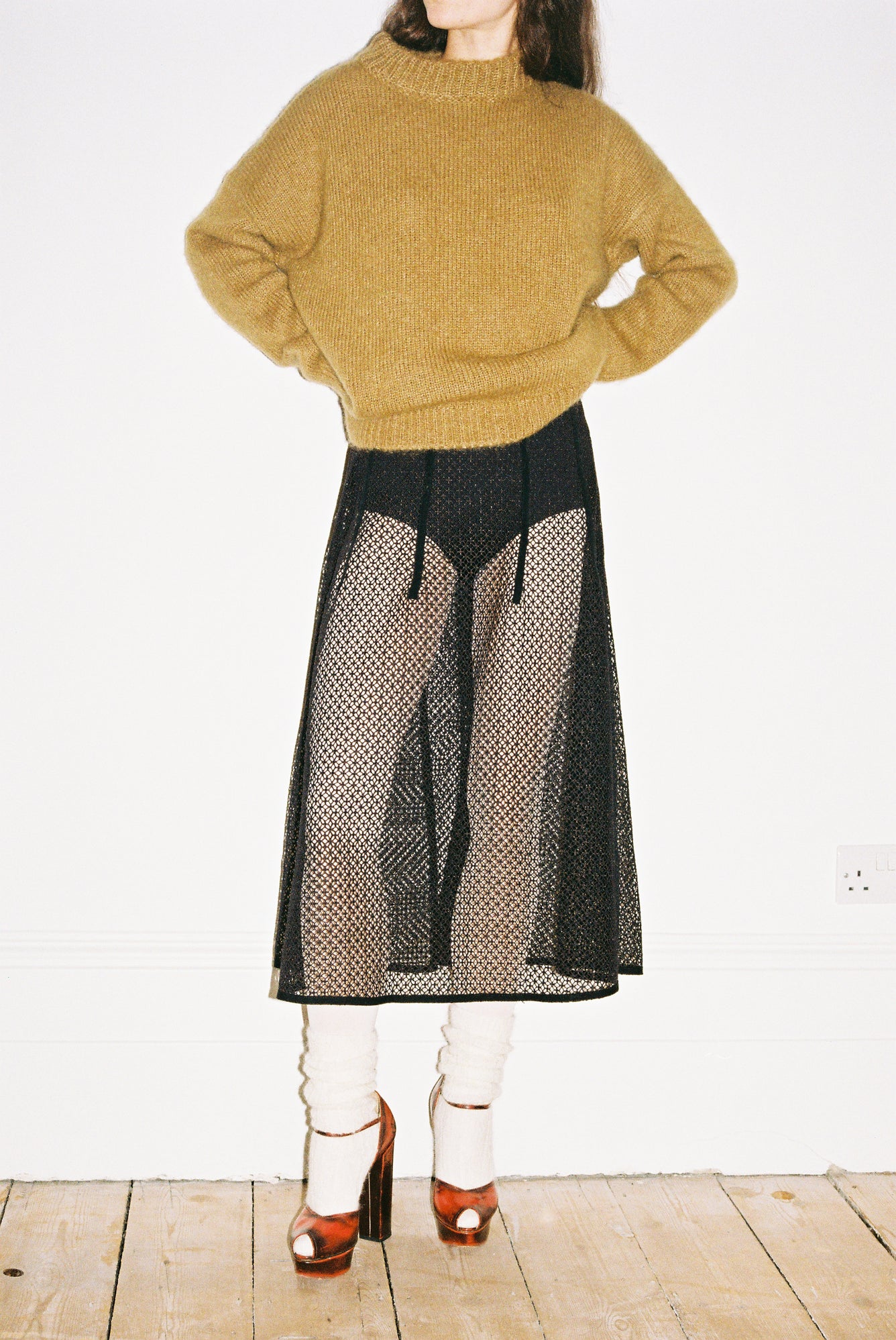 Sculpted Skirt - Black Net Guipure